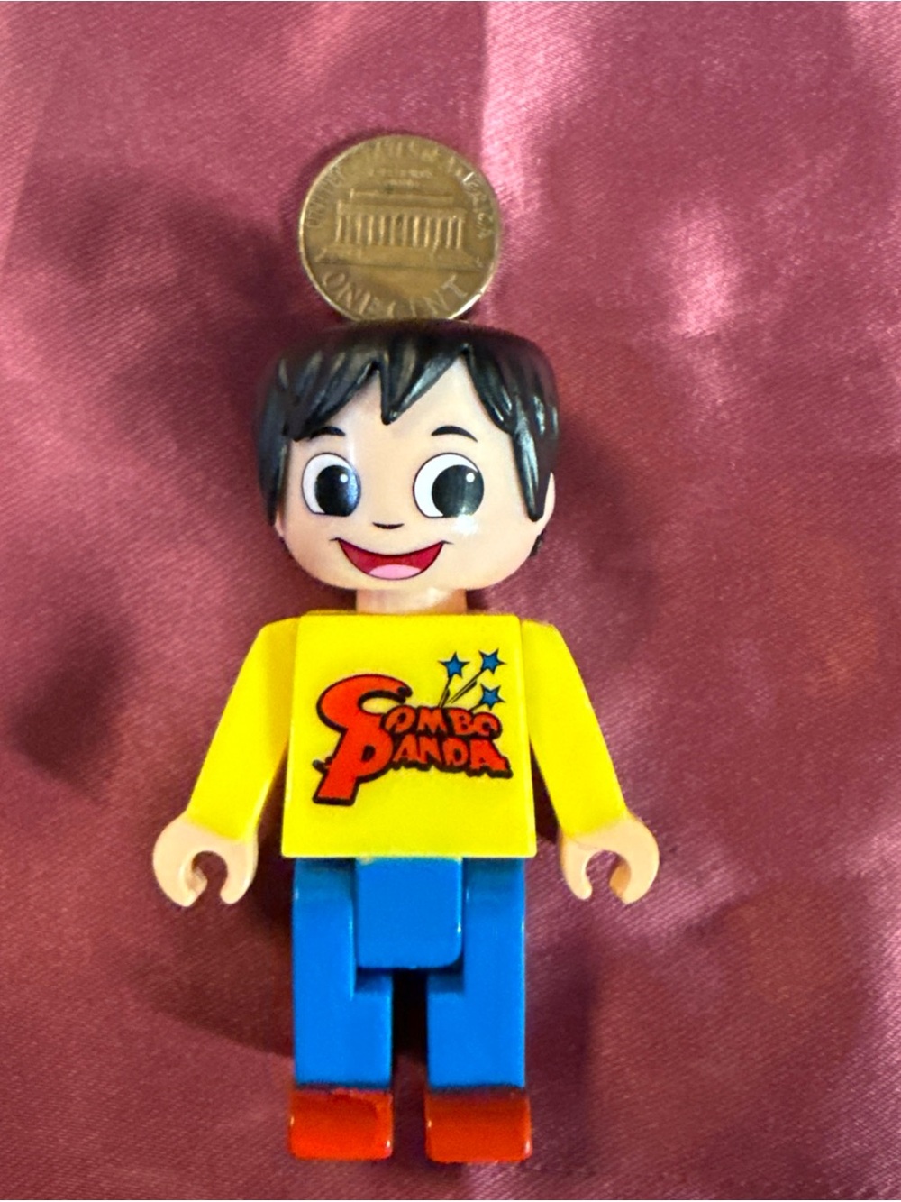 Ryan's World Mini Figure Wearing Combo Panda Shirt 2.75”
